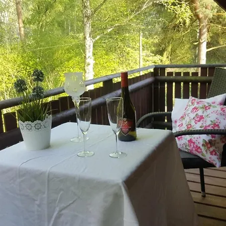Idyllisches Mit Balkon Und Garten Semesterbostad